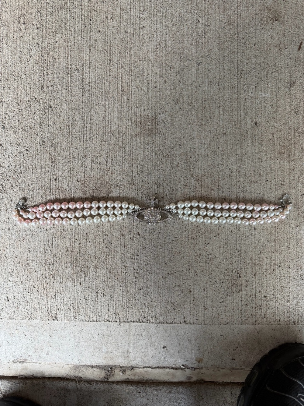 Vivienne Westwood Three Row Pearl Bas Relief Choker